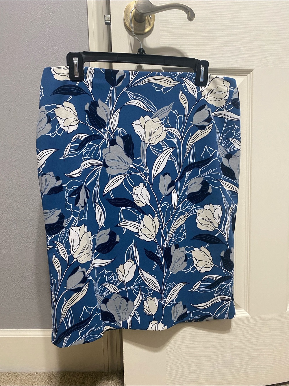 Banana Republic Blue Floral Pencil Skirt